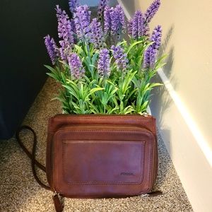 Fossil crossbody wallet purse
